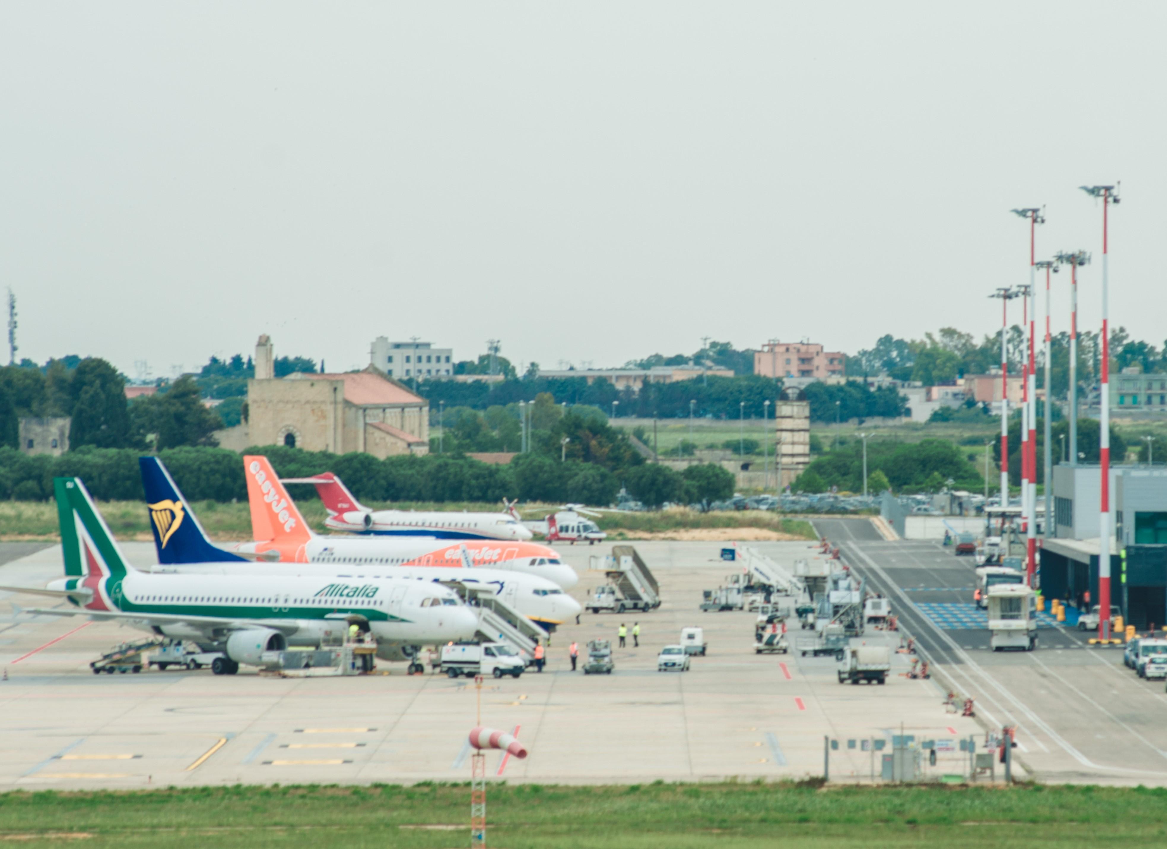 Immagine di sfondo della pagina Alitalia raddoppia sulla Malpensa-Brindisi