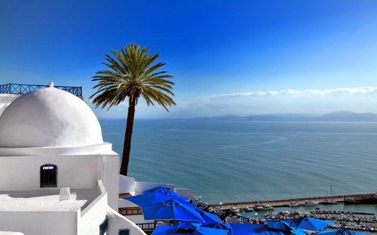 Immagine di sfondo della pagina Tunisia, frontiere aperte agli italiani