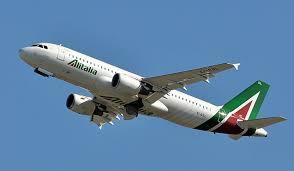 Immagine di sfondo della pagina Alitalia: Paypal nuova modalità di pagamento online