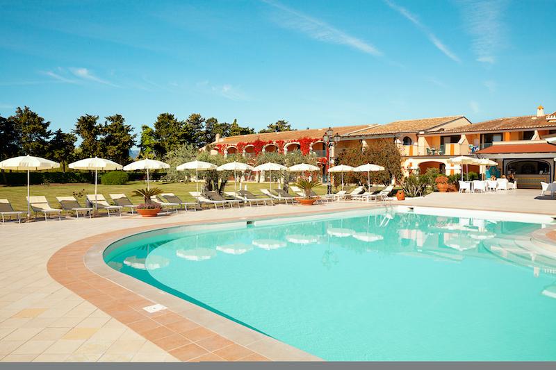 Immagine di sfondo della pagina Nicolaus Club, nuova struttura in Sardegna