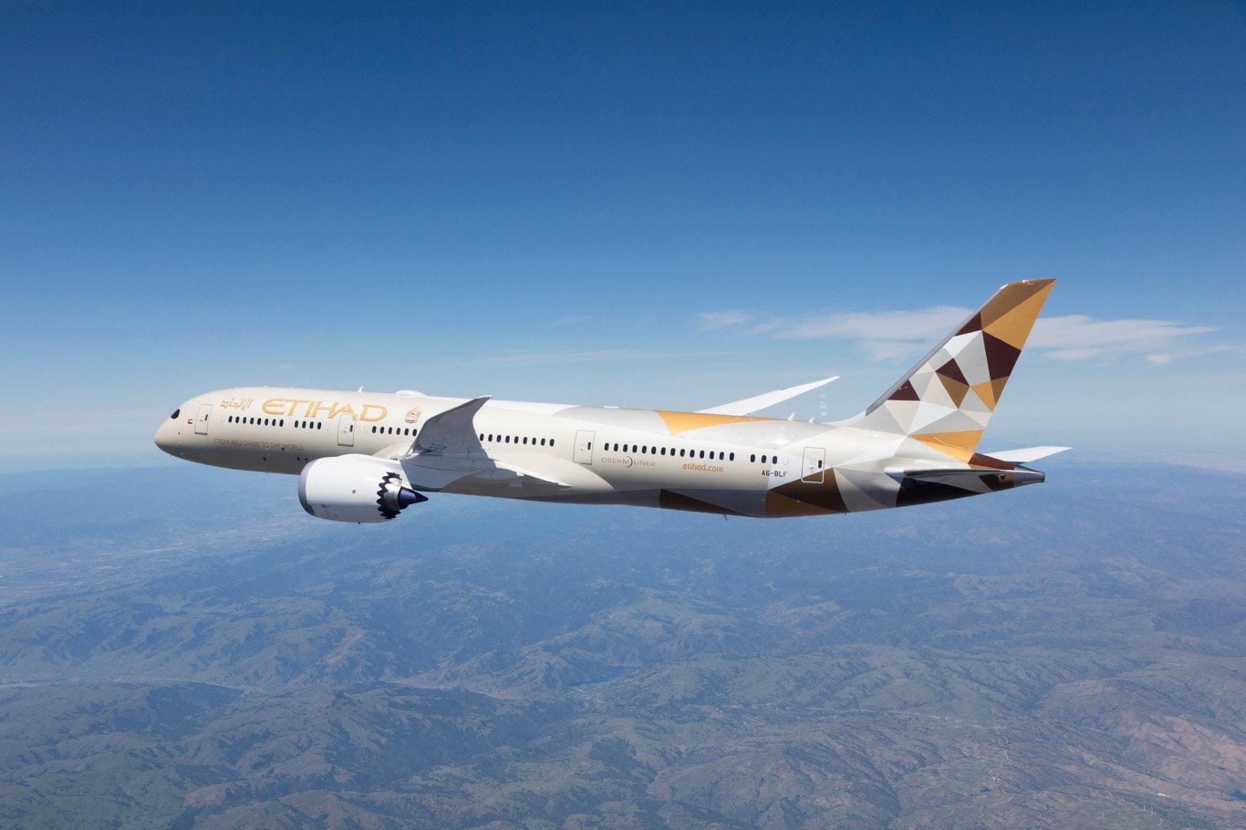 Immagine di sfondo della pagina Etihad Airways riapre i voli per Roma