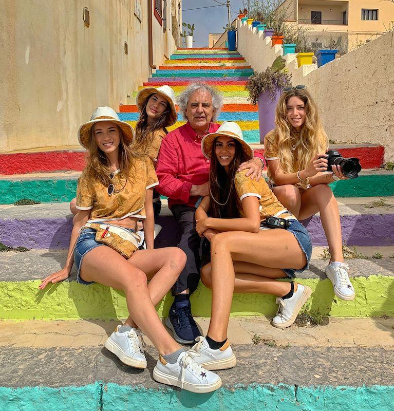 Immagine di sfondo della pagina Donnavventura riparte con  Sporting Vacanze