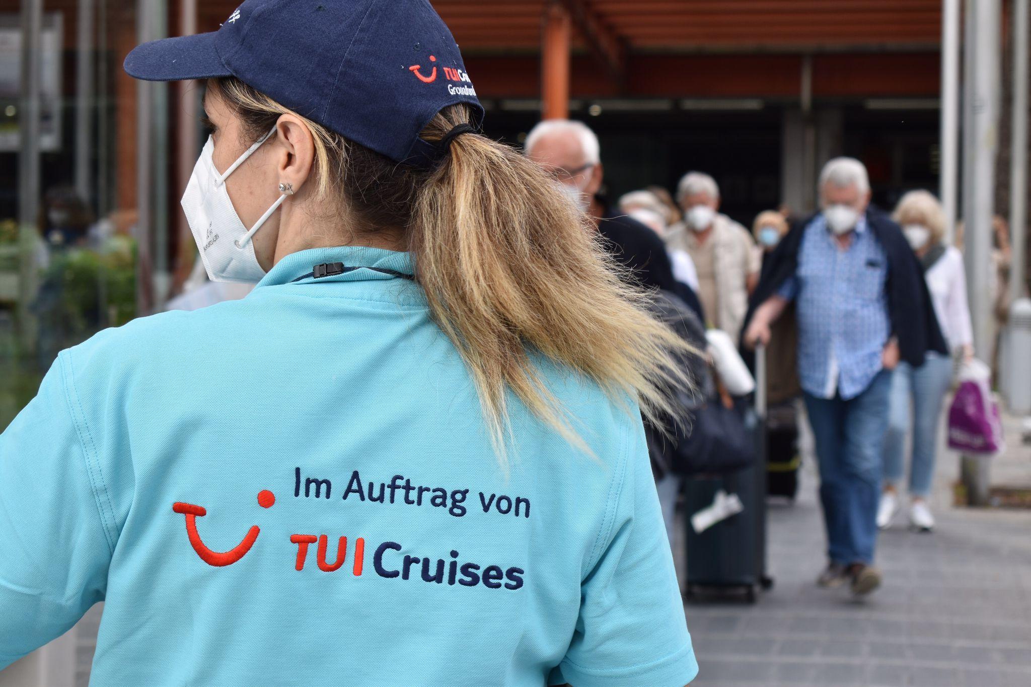 Immagine di sfondo della pagina Tui Cruises riparte da Genova