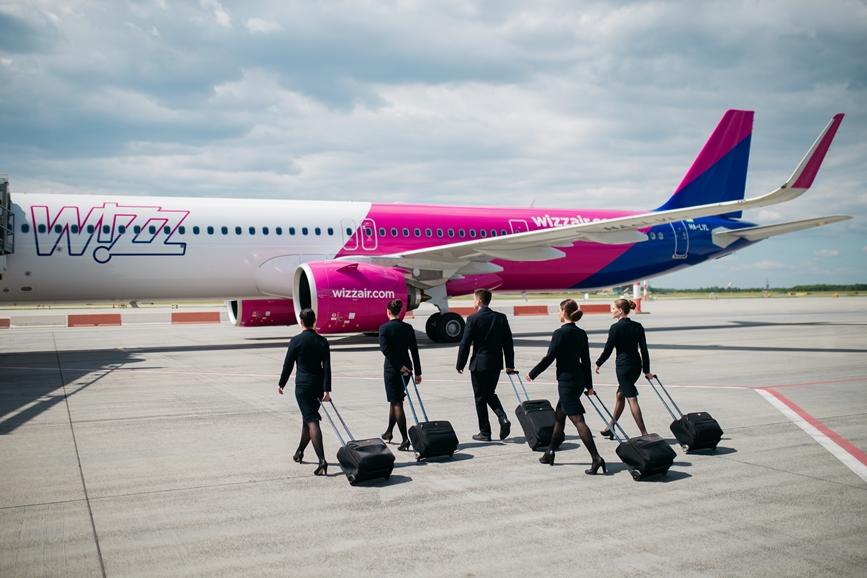Immagine di sfondo della pagina Wizz Air sposta sei rotte da Abu Dhabi a Dubai 