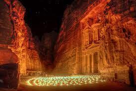 Immagine di sfondo della pagina Giordania: riapre Petra by night 