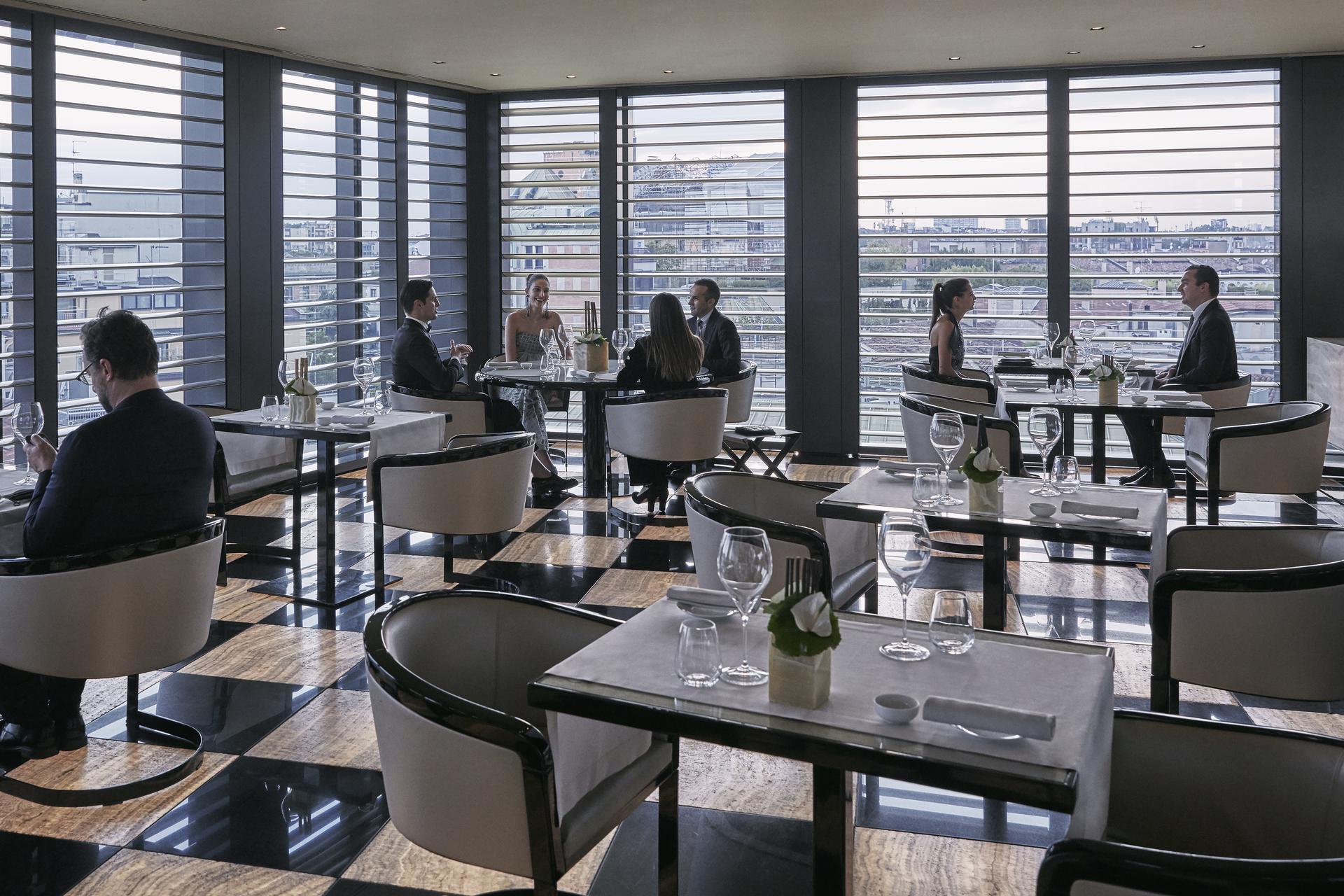 Immagine di sfondo della pagina I 10 anni dell'Armani Hotel Milano