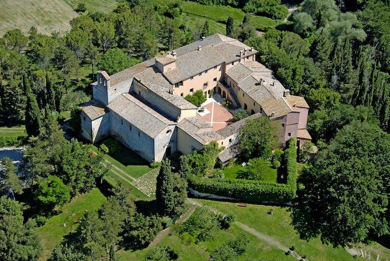 Immagine di sfondo della pagina Arsenale, acquisita Tenuta Spineto in Val d’Orcia