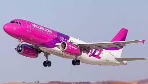 Immagine di sfondo della pagina Wizz Air, la chatbot sbarca su Facebook Messenger