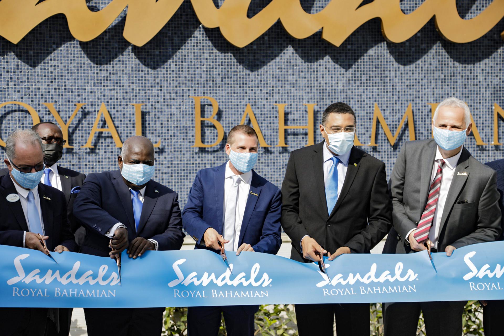 Immagine di sfondo della pagina Sandals Resorts finito restyling del Royal Bahamian
