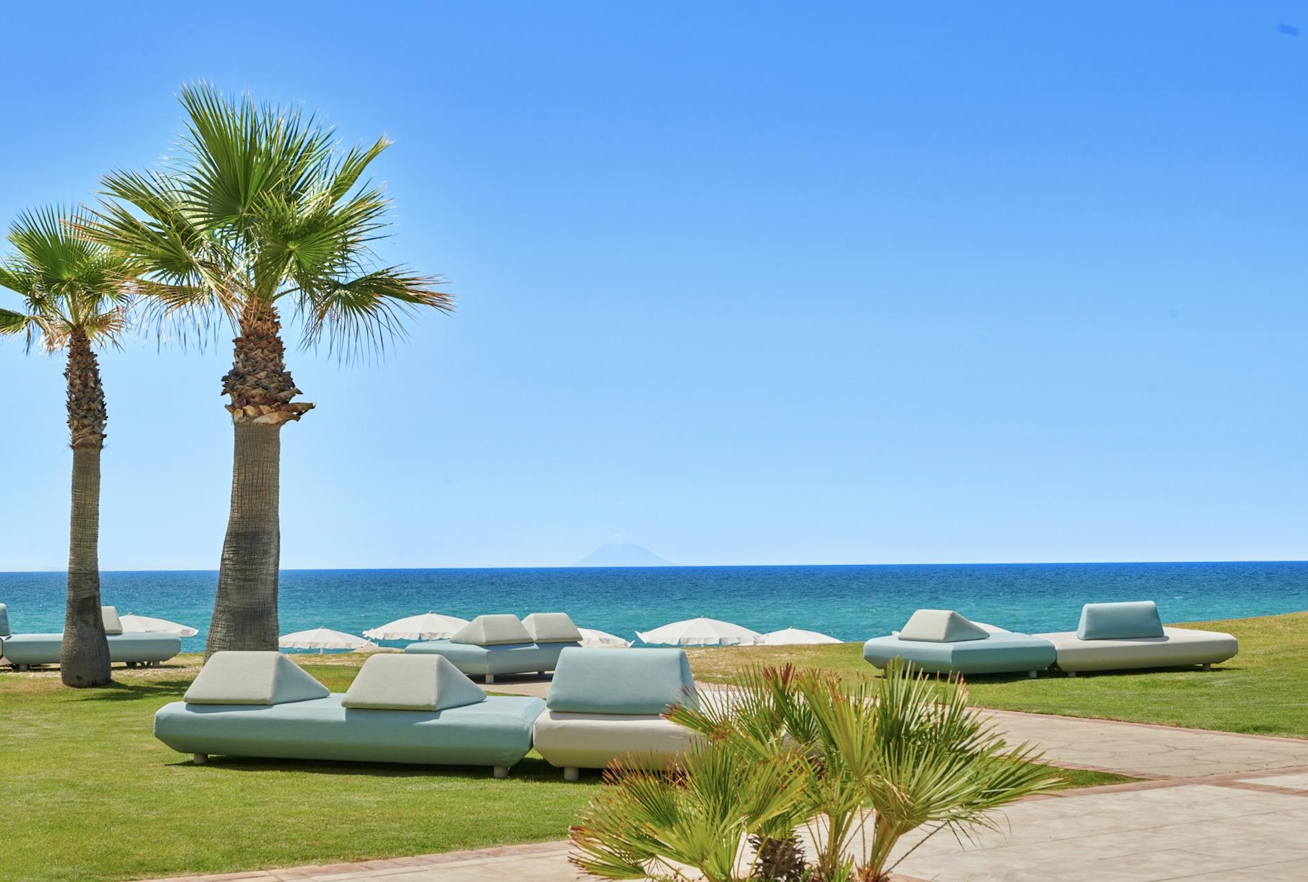 Immagine di sfondo della pagina Riapre il Capovaticano Resort Thalasso Spa