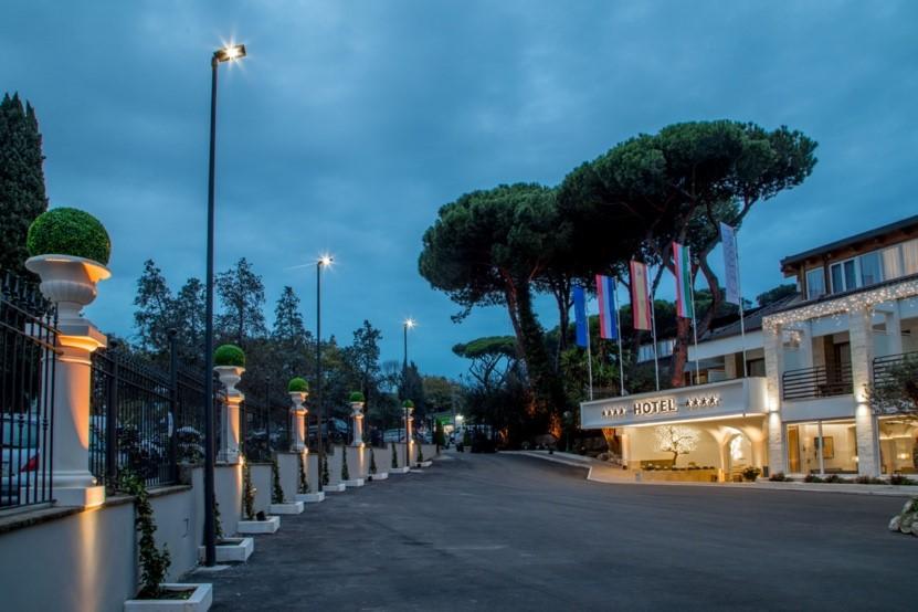 Immagine di sfondo della pagina  OMNIA Hotels debutta ad Ostia