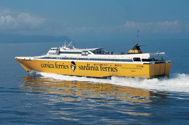 Immagine di sfondo della pagina Elba Ferries: operativa la Piombino Portoferraio