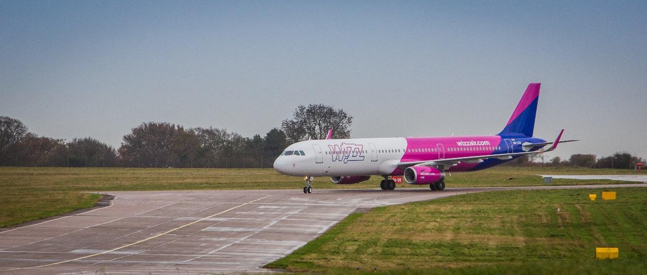 Immagine di sfondo della pagina Wizz Air celebra l'arrivo del 170° aeromobile